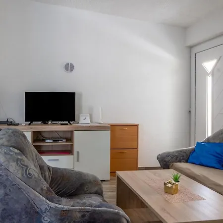 Apartment Tusla 3 By Interhome
