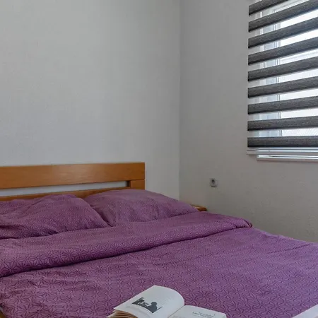 Tusla 3 By Interhome Apartman Vir
