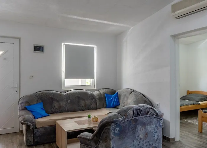 Tusla 3 By Interhome * Vir